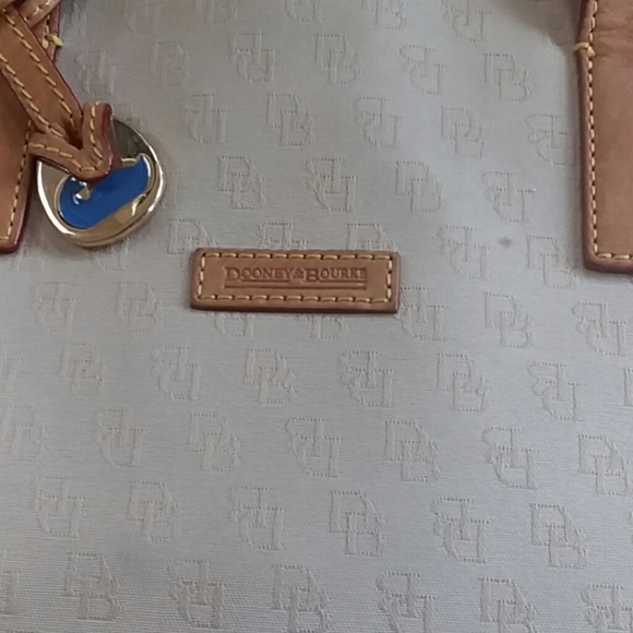 Vintage Dooney & Bourke purse - Picture 2 of 7